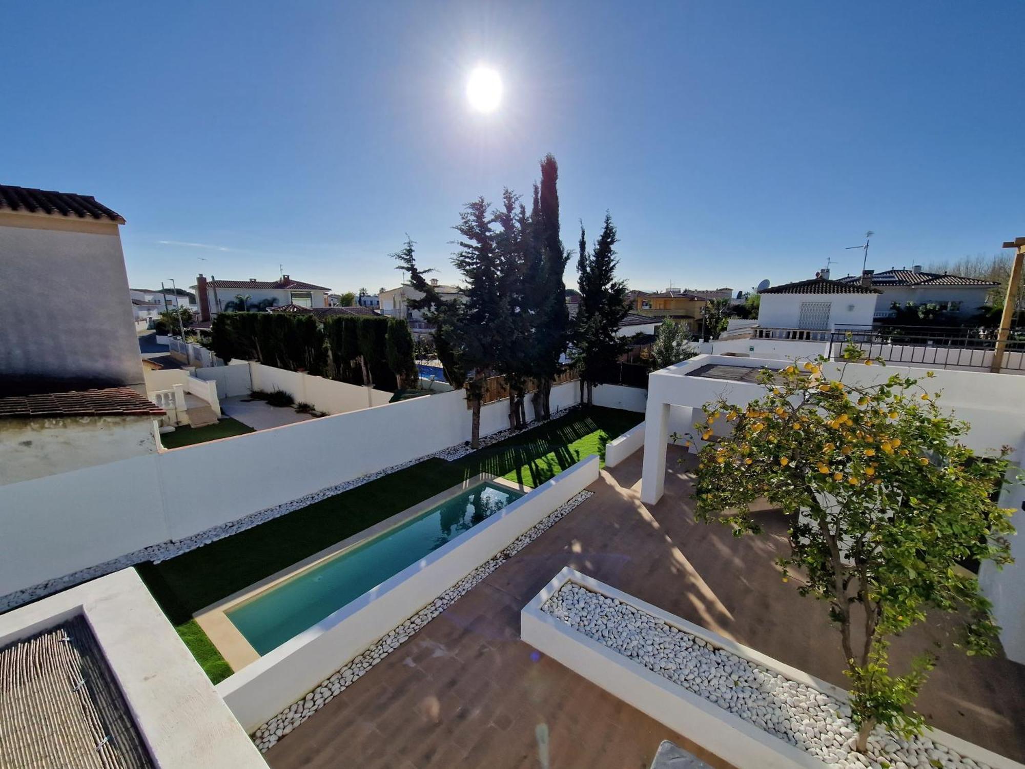 Gorgot P1 I Apartamento Con Terraza Y Piscina Comunitaria Cerca De La Playa Empuriabrava Dış mekan fotoğraf
